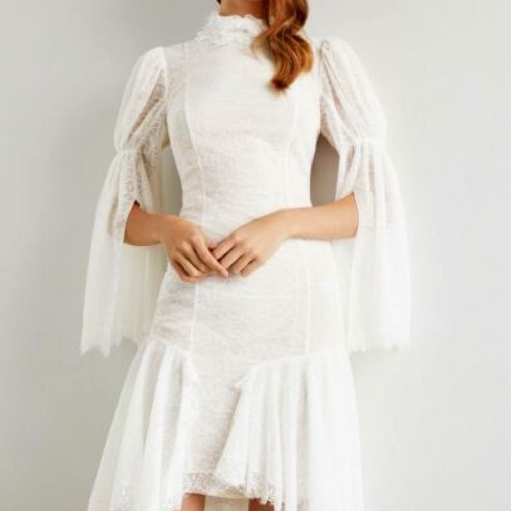 New* BCBGMAXAZRIA Lace Asymmetric Ruffle Slit Sleeve Dress Ivory Size 6 $598